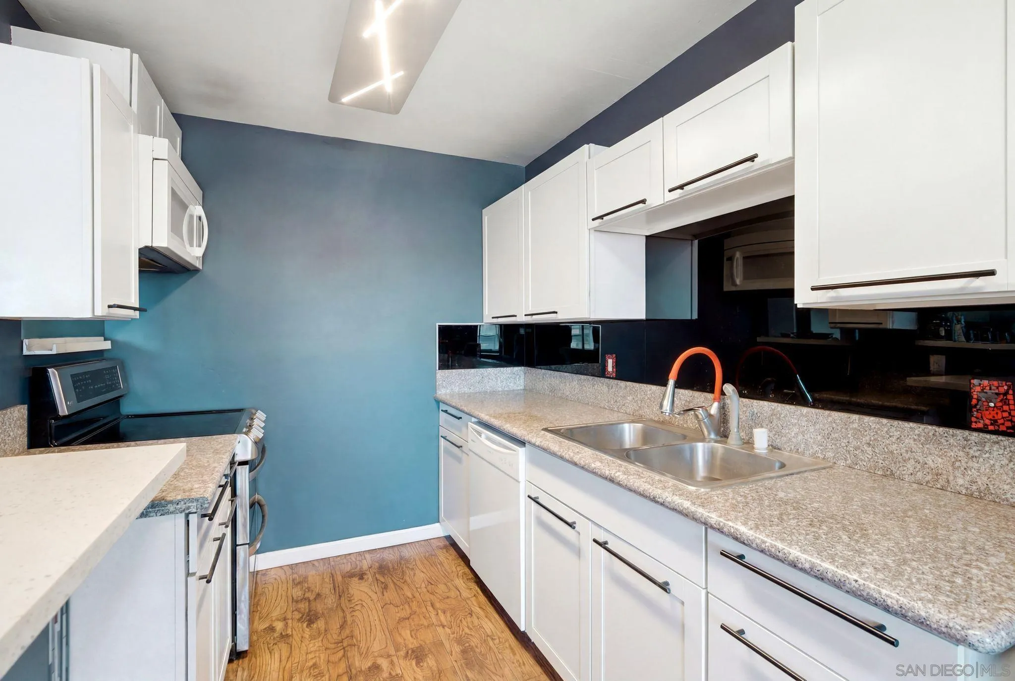 3870 37th St Unit 7, San Diego, CA 92105 - Photo 3 of 18, San Diego, CA