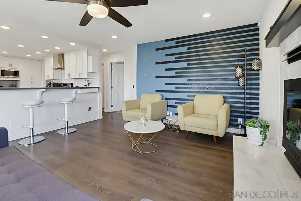 https://cdn.realtyfeed.com/cdn/127/260015377/0700cfab748edb7c01e57e39762f214b.webp