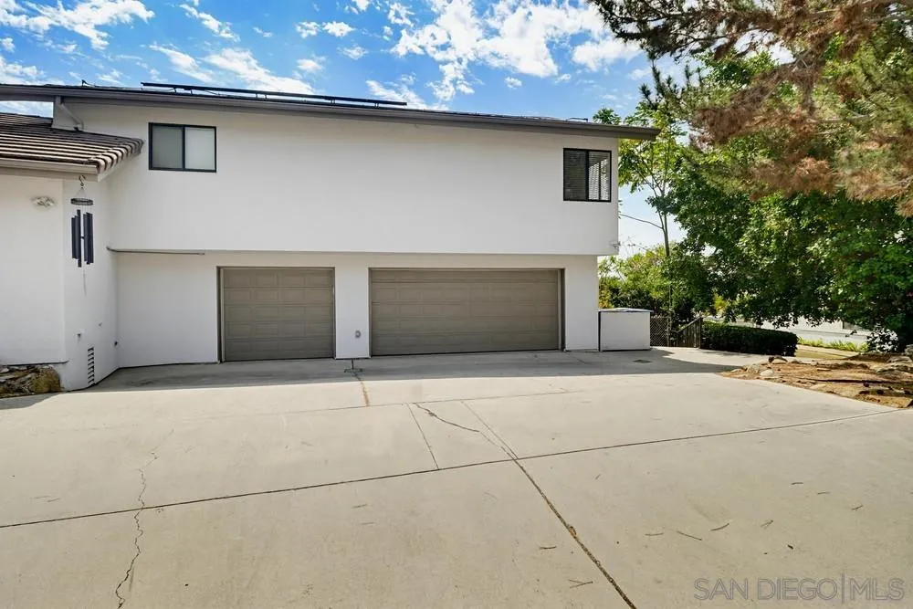 https://cdn.realtyfeed.com/cdn/127/260015377/1a62d587c0c83a0901569076974abfb8.webp