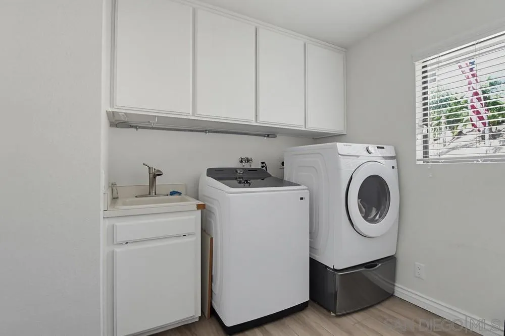 https://cdn.realtyfeed.com/cdn/127/260015377/2e6e13acb4063f714bf605d13d2e9938.webp