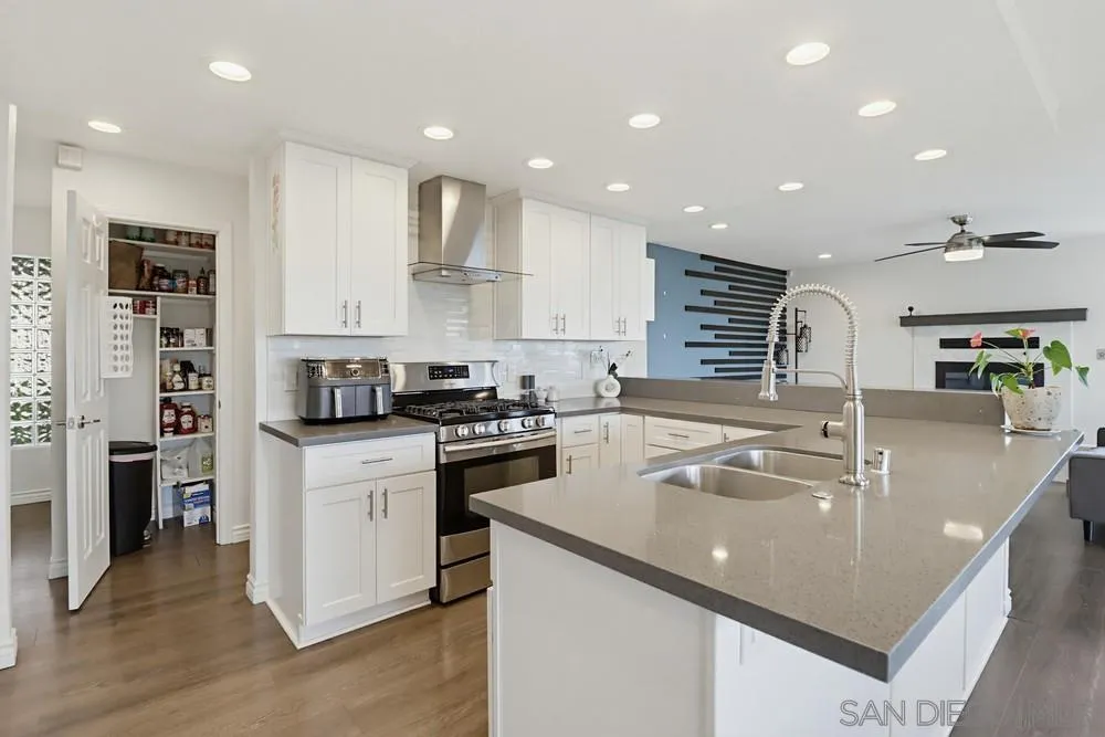 https://cdn.realtyfeed.com/cdn/127/260015377/49f74408bd1aedb316d607f2f46263ba.webp