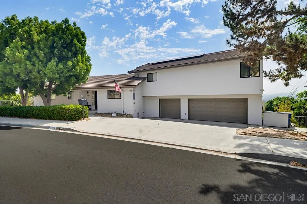 https://cdn.realtyfeed.com/cdn/127/260015377/4e147e25941075ac8b760d2939369c26.webp