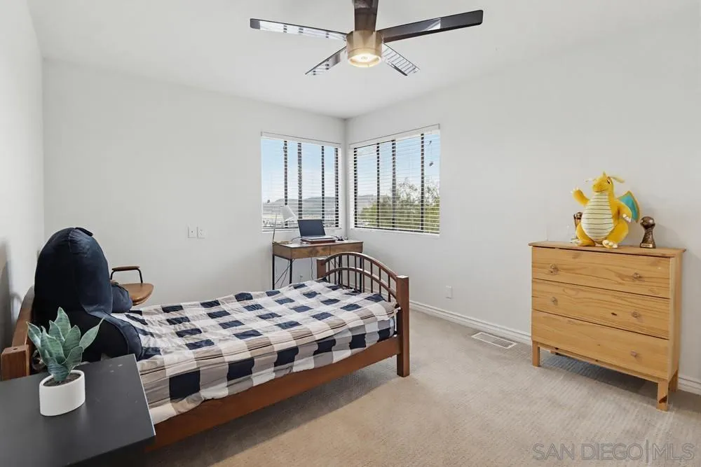 https://cdn.realtyfeed.com/cdn/127/260015377/6f6f914cc5bd52ba5828598d5805a70c.webp