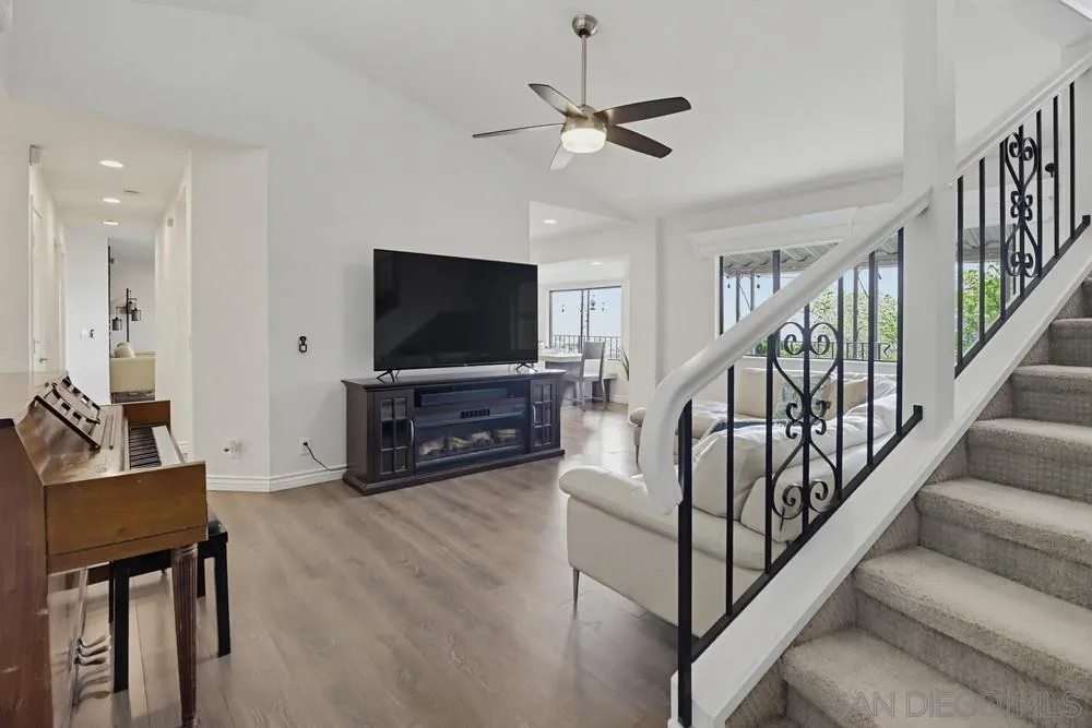 https://cdn.realtyfeed.com/cdn/127/260015377/724283464b8d55ef2e19f3013ed8cc2c.webp