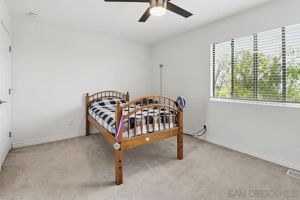 https://cdn.realtyfeed.com/cdn/127/260015377/bbac5f767bee24dba4a8a403f1236101.webp