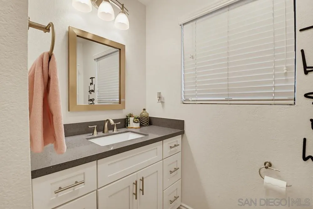 https://cdn.realtyfeed.com/cdn/127/260015377/c5cb90888b42ad13869cf0a8bb46807b.webp