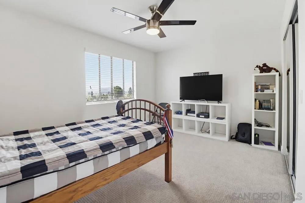 https://cdn.realtyfeed.com/cdn/127/260015377/f423bf4679dc576db8e516976dbef70f.webp