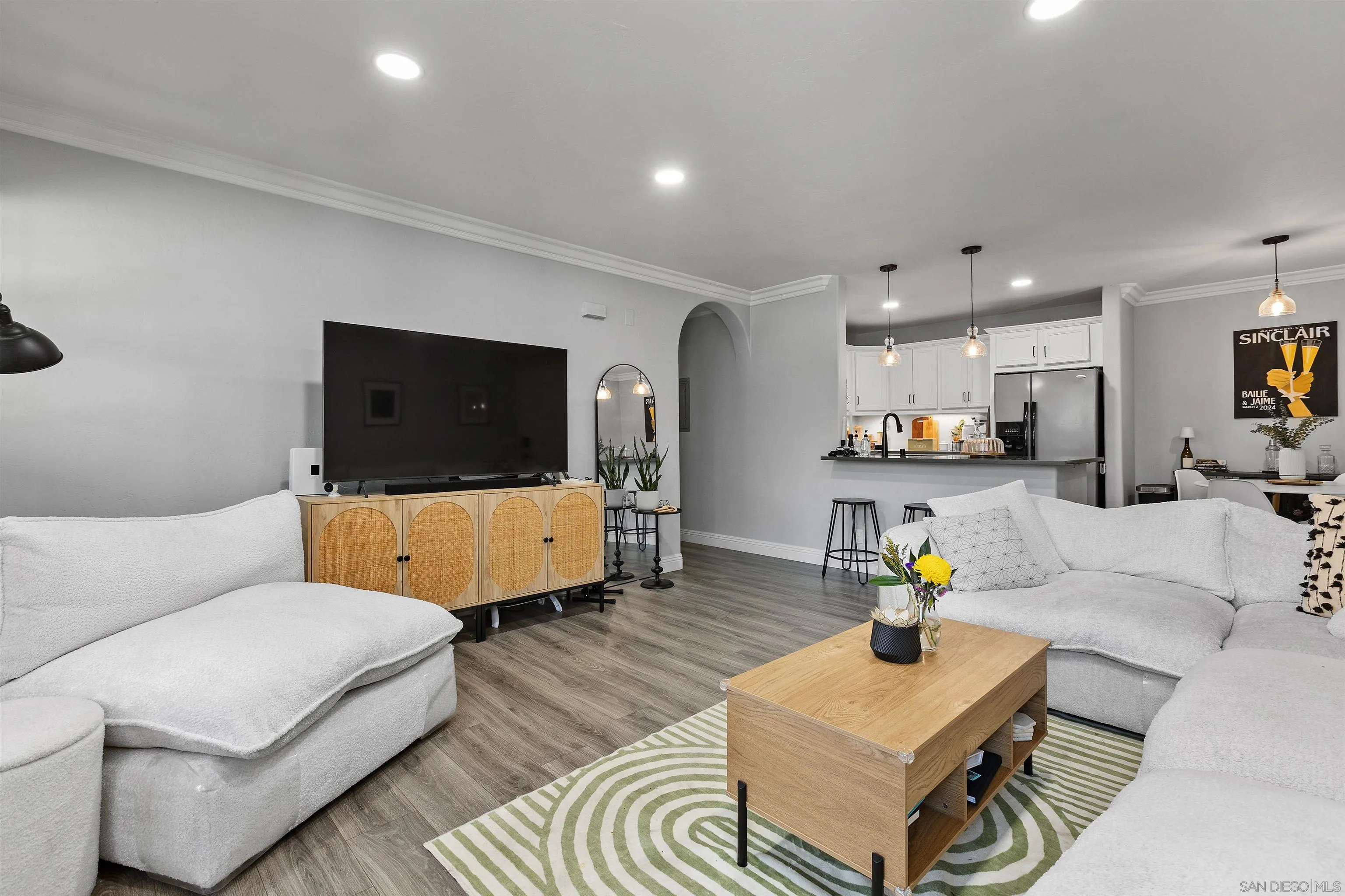 https://cdn.realtyfeed.com/cdn/127/260015382/26bf00b1fdaab009a411070a8c2cd50c.webp