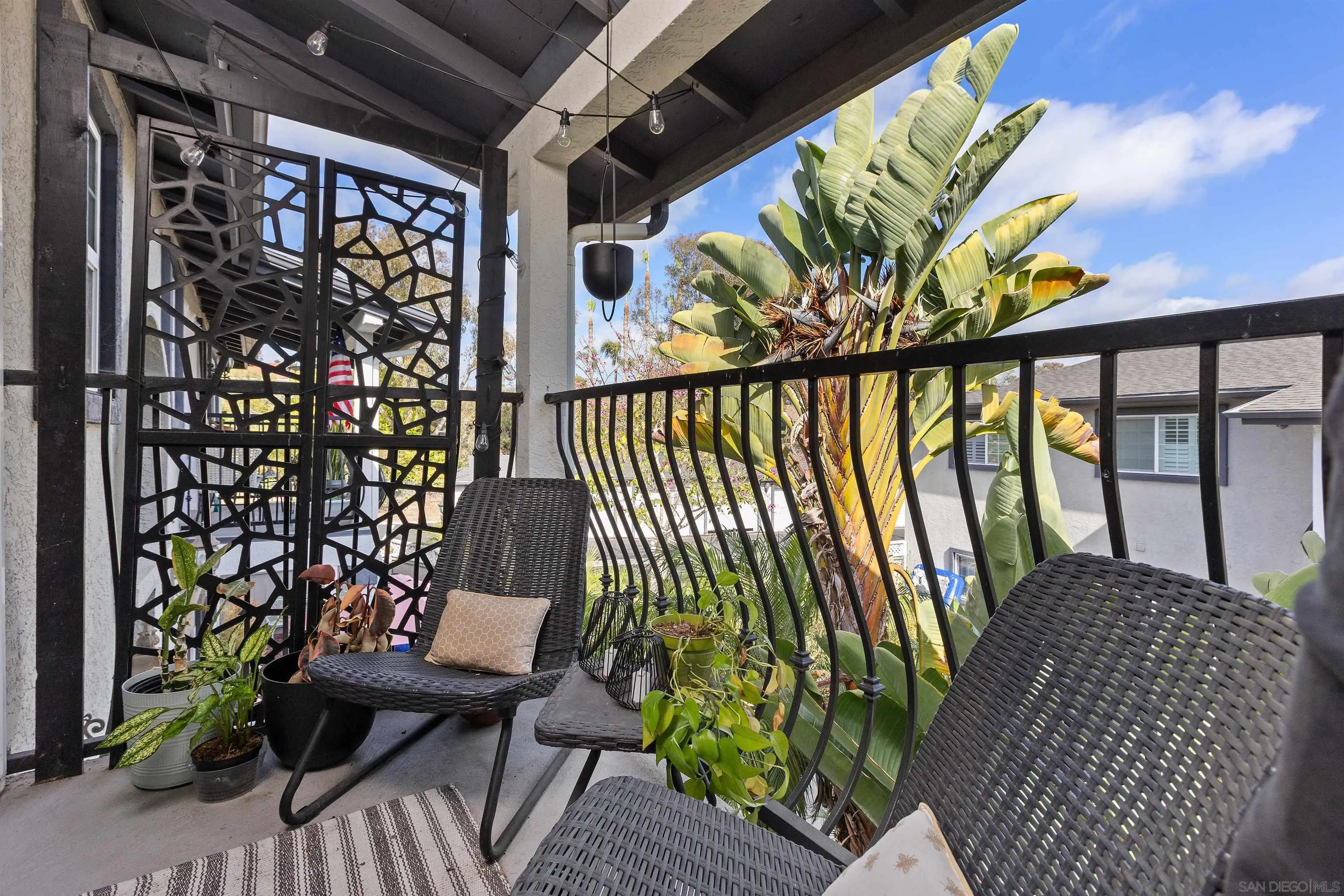 https://cdn.realtyfeed.com/cdn/127/260015382/3e412cfc13a4e4ed6dbfc41039eb2e6b.webp