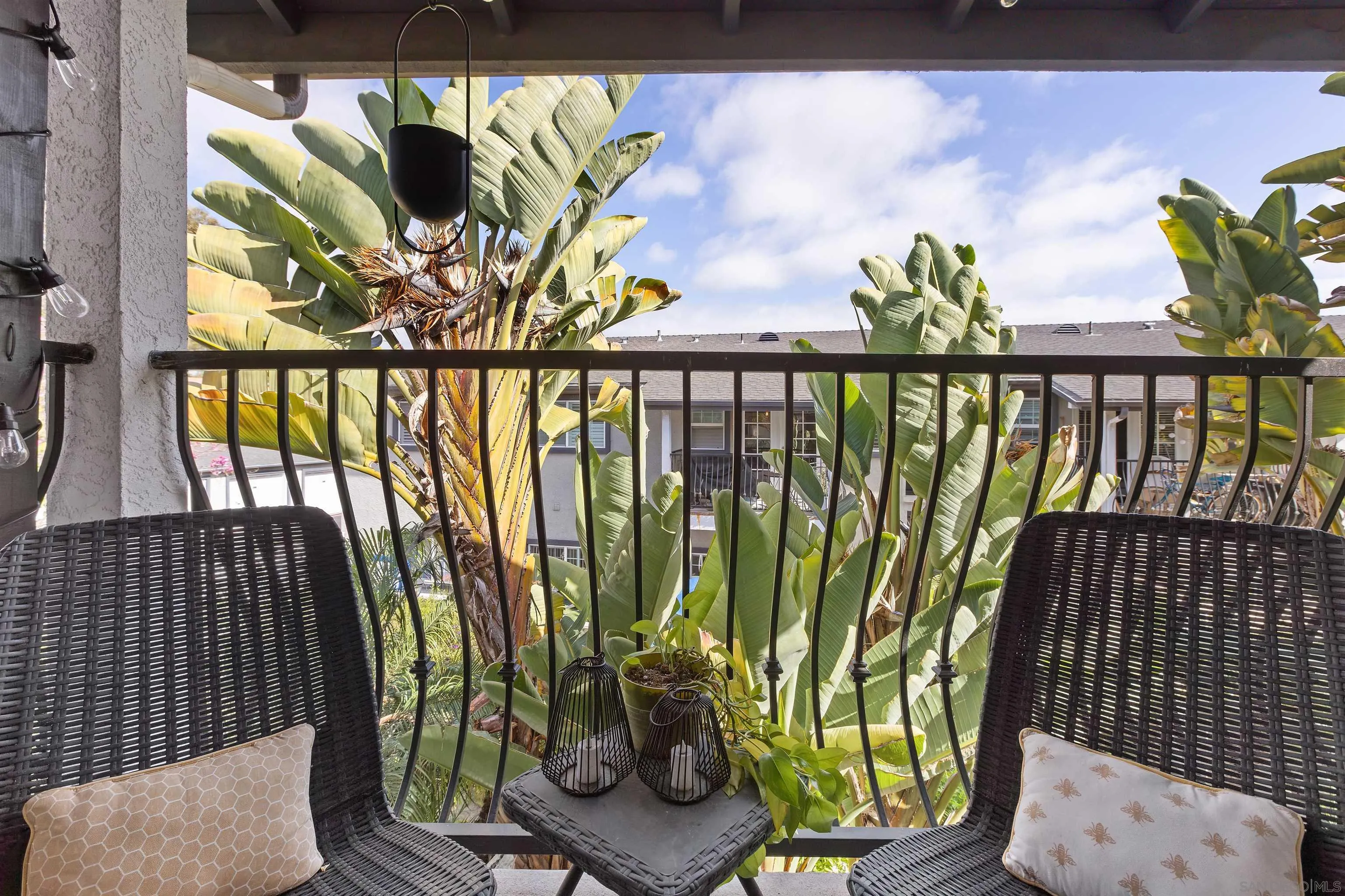 https://cdn.realtyfeed.com/cdn/127/260015382/9d6faf6f65c4bd43ff5f332f115142af.webp