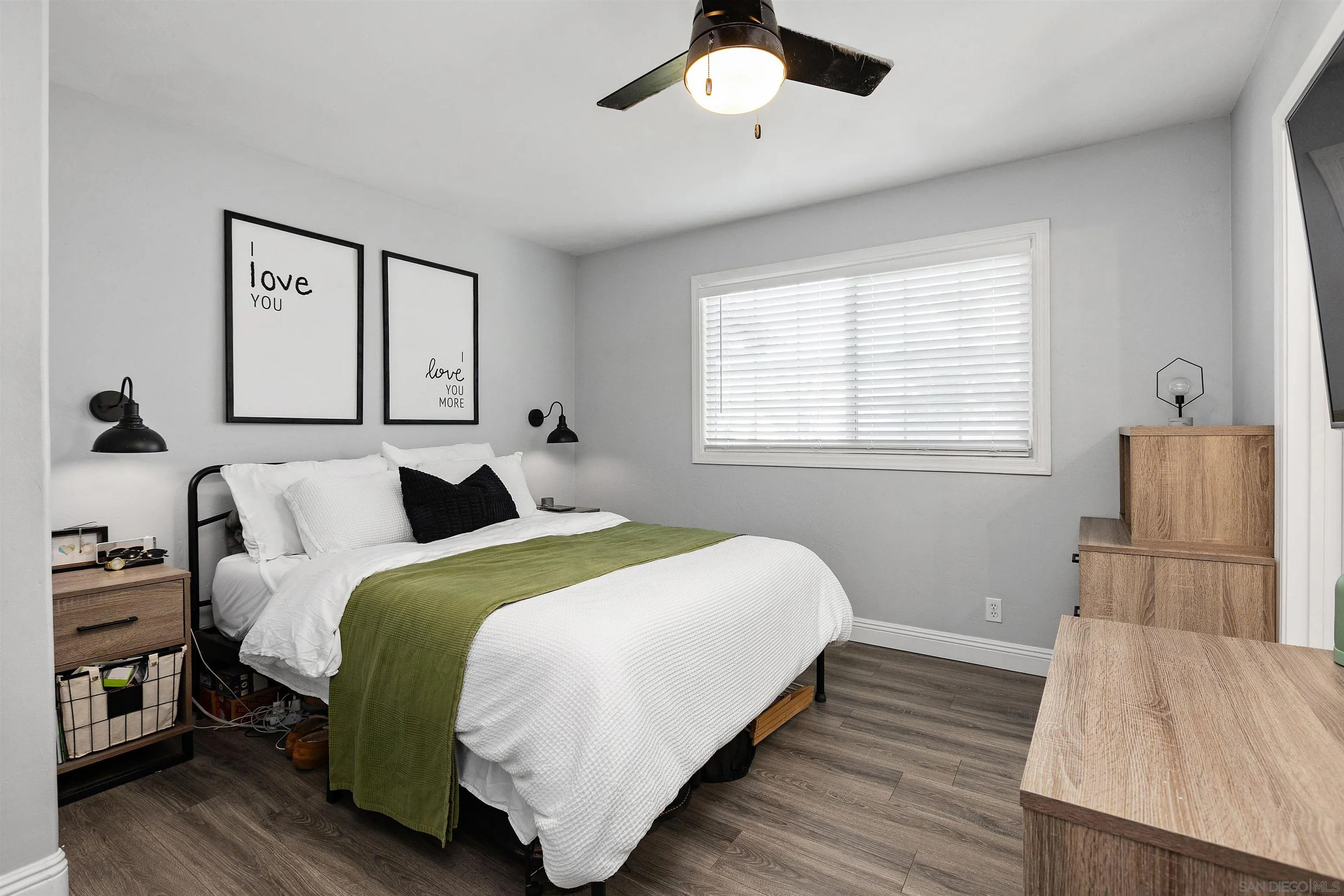 https://cdn.realtyfeed.com/cdn/127/260015382/b4f487dab62a9d8c18b67940ca70a01b.webp