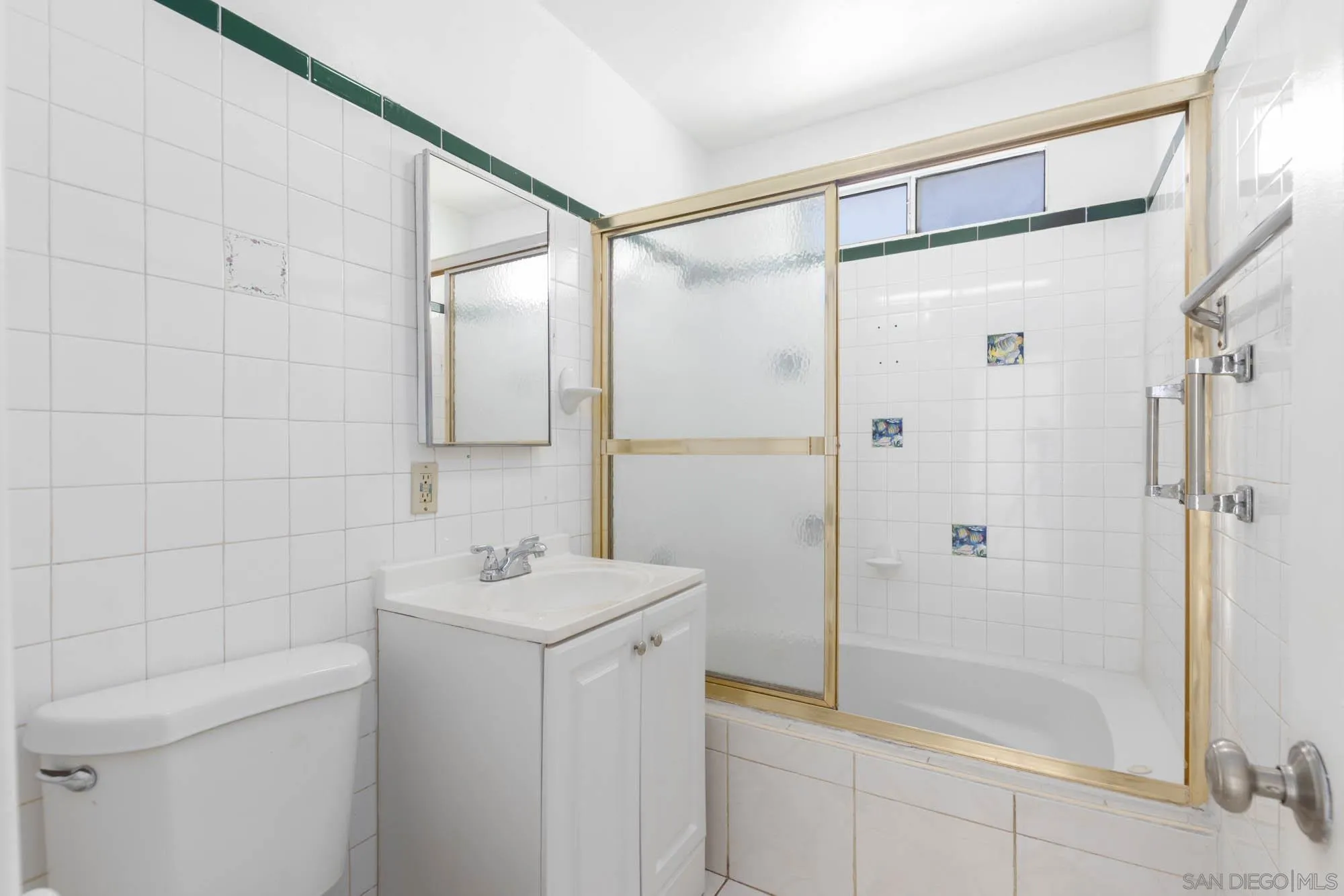 https://cdn.realtyfeed.com/cdn/127/260015384/2b10d21b570a1a11a1a679c4346864e4.webp