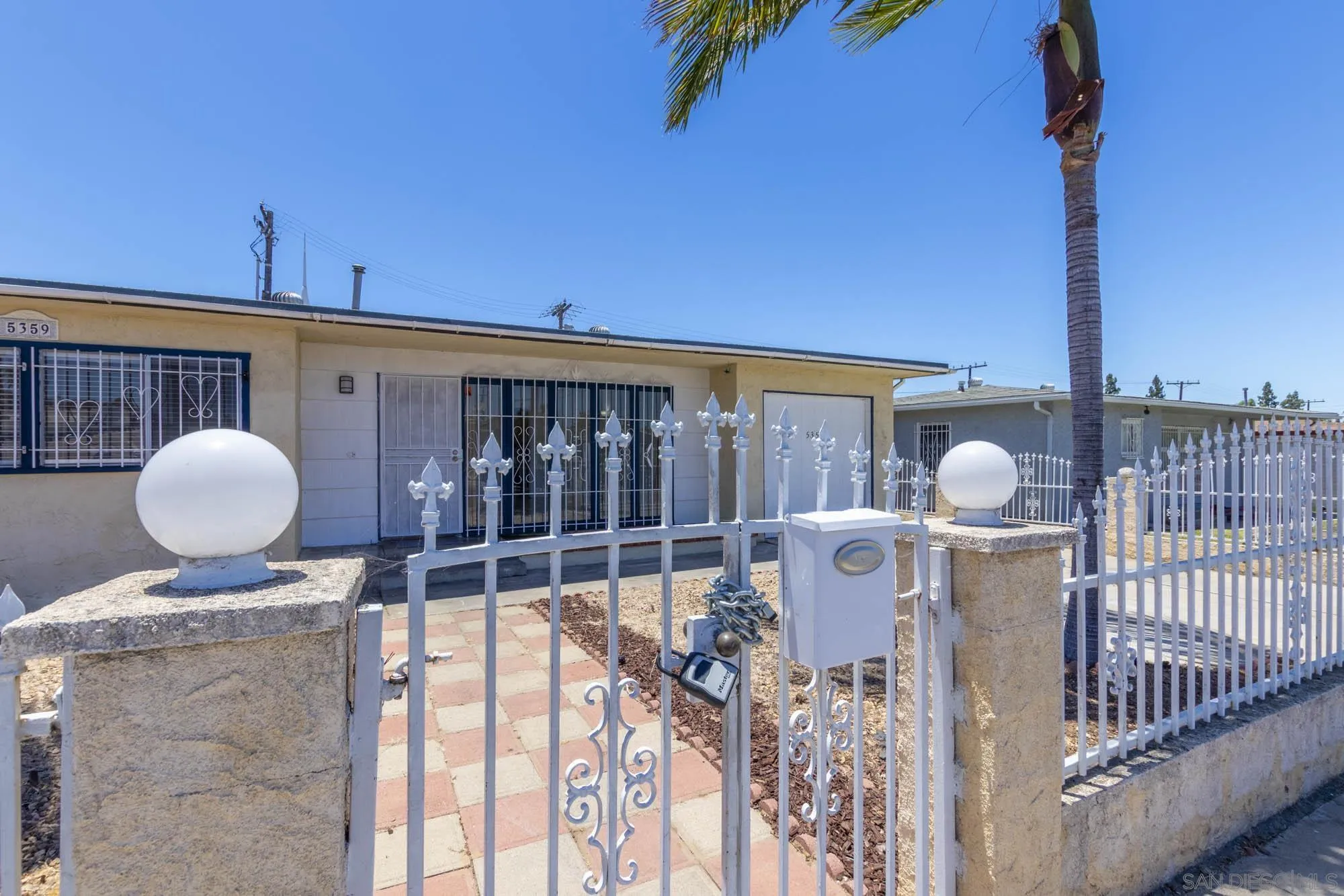 https://cdn.realtyfeed.com/cdn/127/260015384/4f329e84593083276287db1997306882.webp