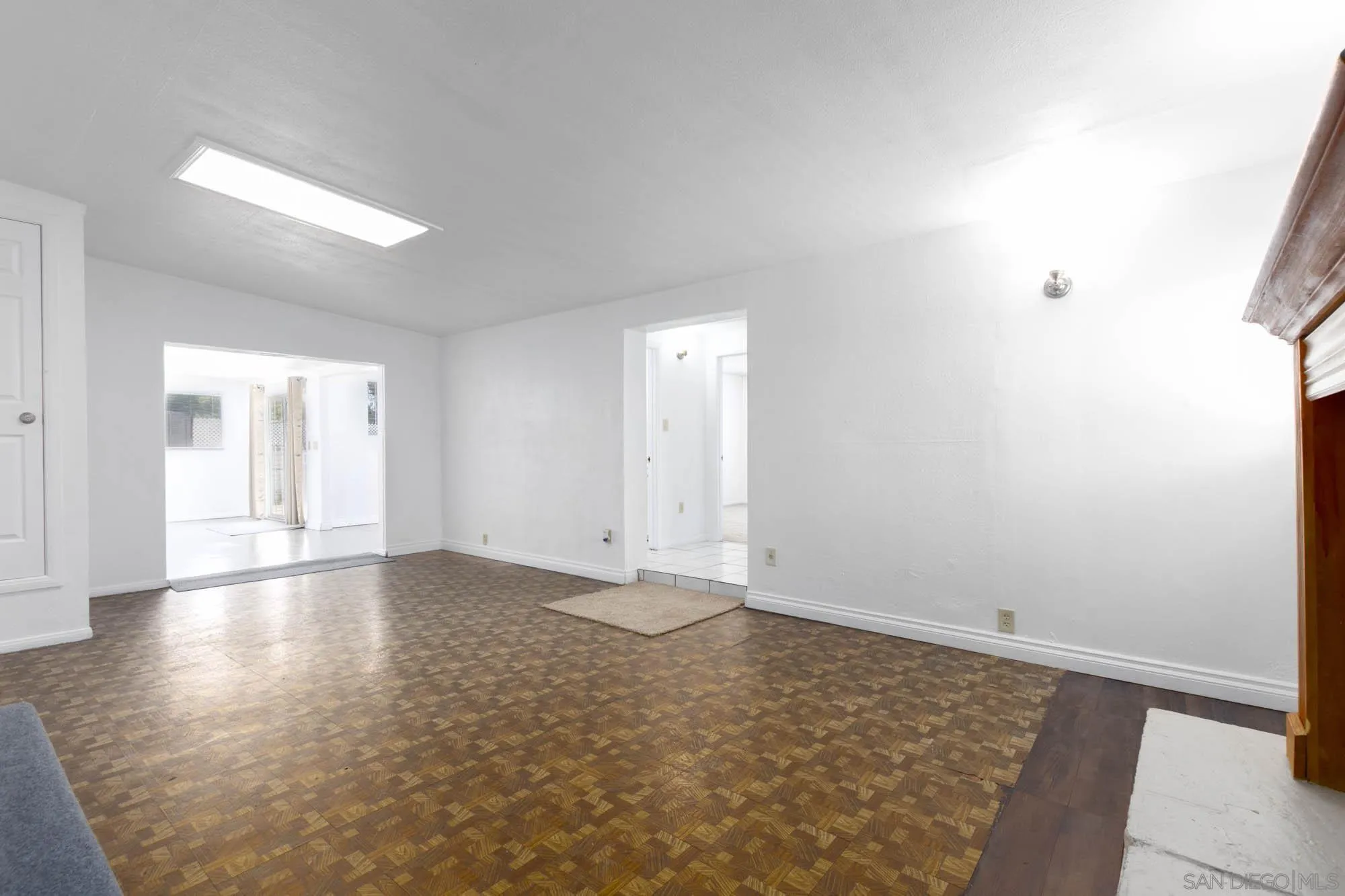 https://cdn.realtyfeed.com/cdn/127/260015384/7c364e87afd1a5ffab9ea73dbe2dcb9d.webp