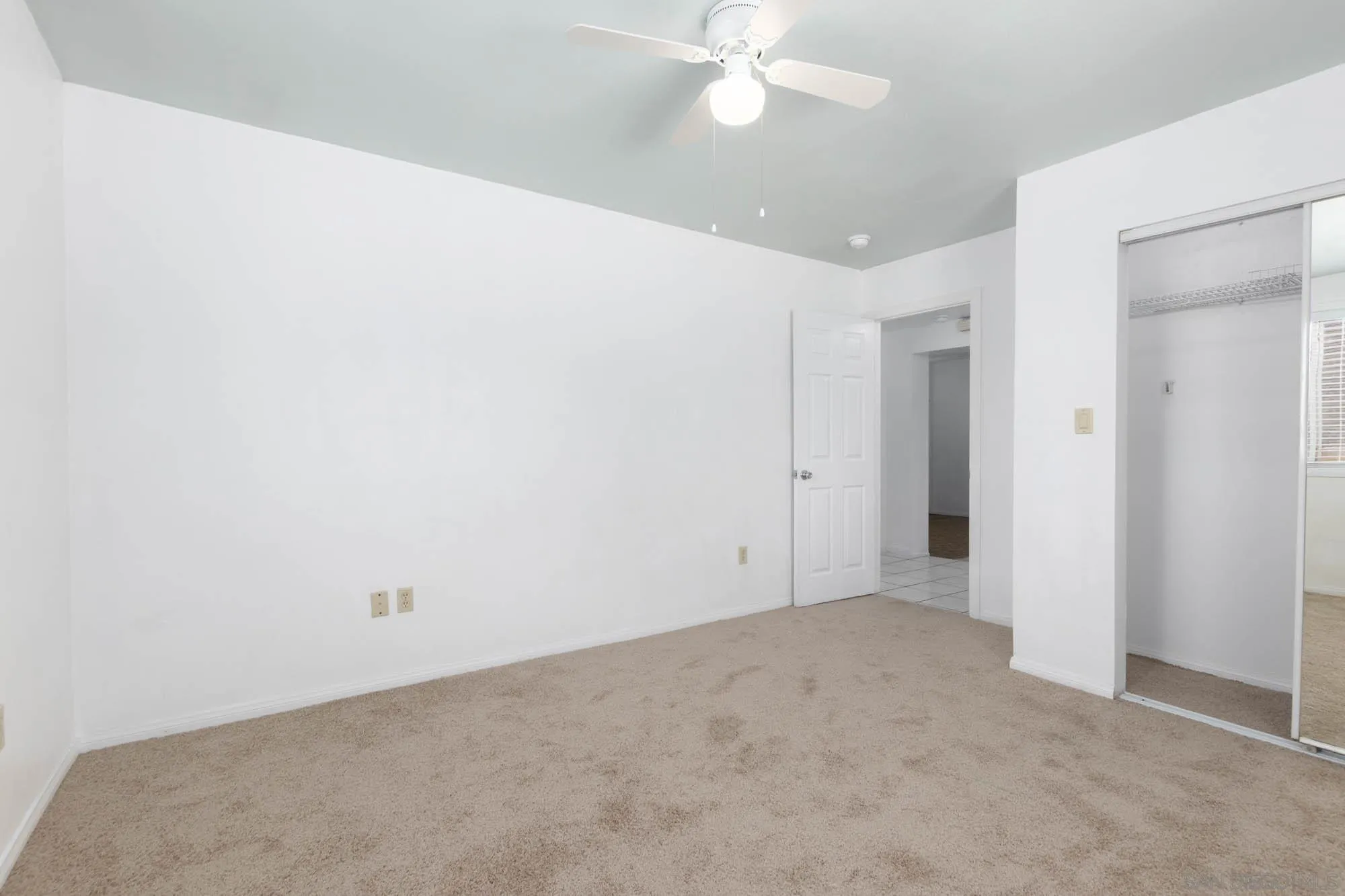 https://cdn.realtyfeed.com/cdn/127/260015384/ab50ee6f85dabd2c41bc44a1233a2b2e.webp