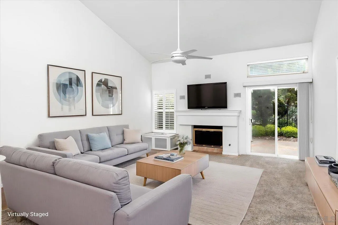 https://cdn.realtyfeed.com/cdn/127/260015389/04afdb193b709f85a30c5d1dd55cd0a0.webp