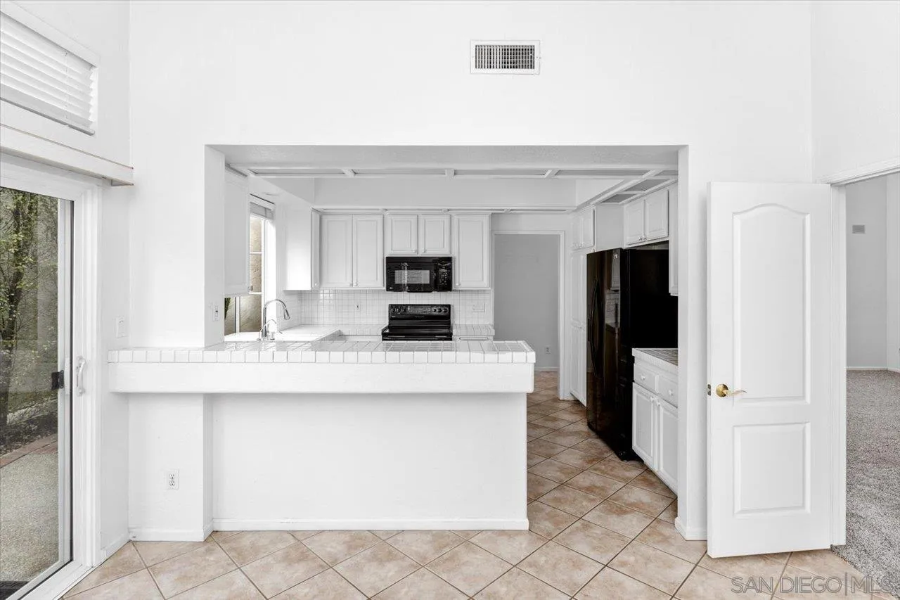 https://cdn.realtyfeed.com/cdn/127/260015389/4b3d9cad25fd15e2c548d2d74f116a1d.webp