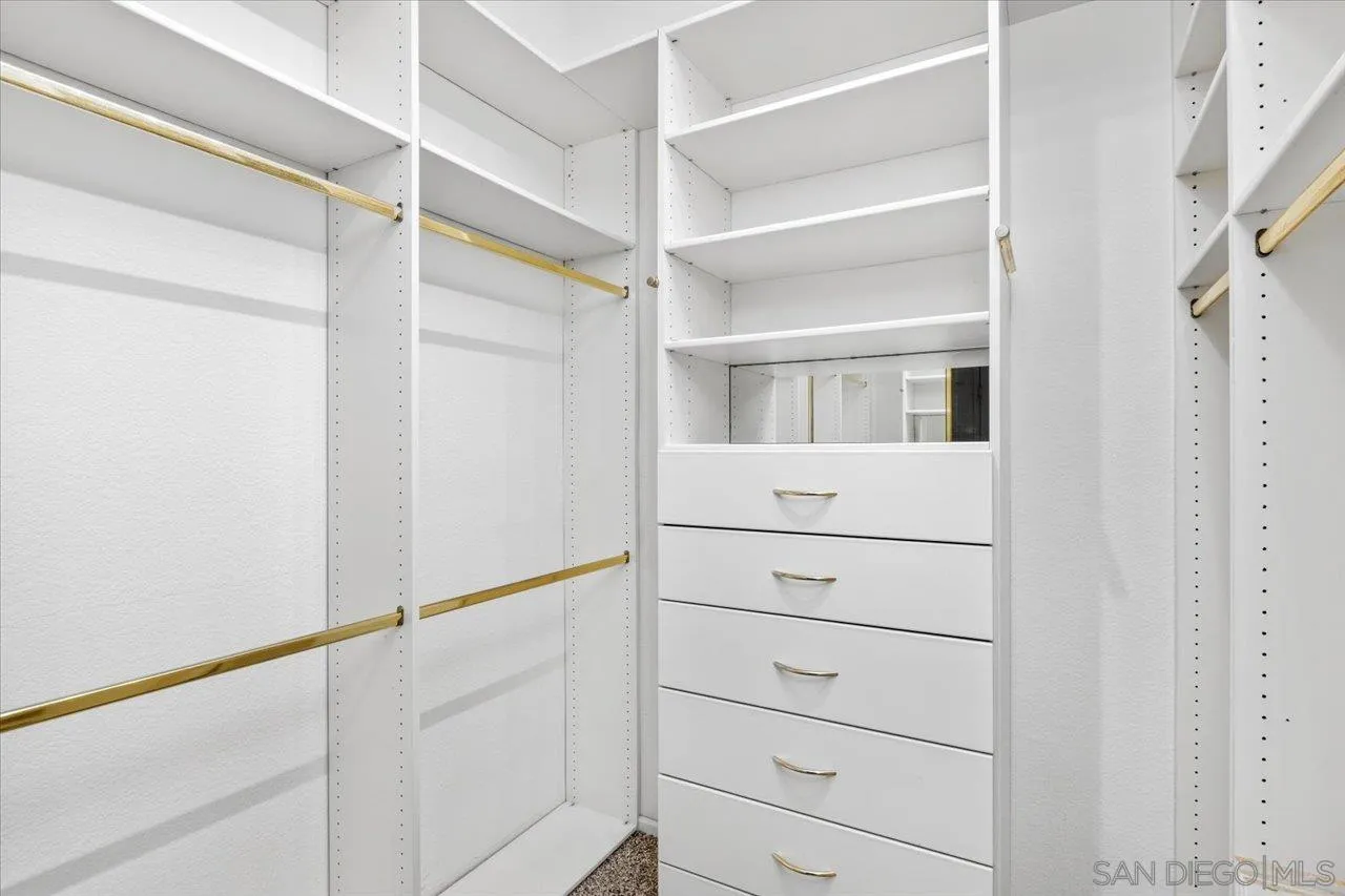 https://cdn.realtyfeed.com/cdn/127/260015389/53880c561ea804fd2688bdd746dddfdf.webp