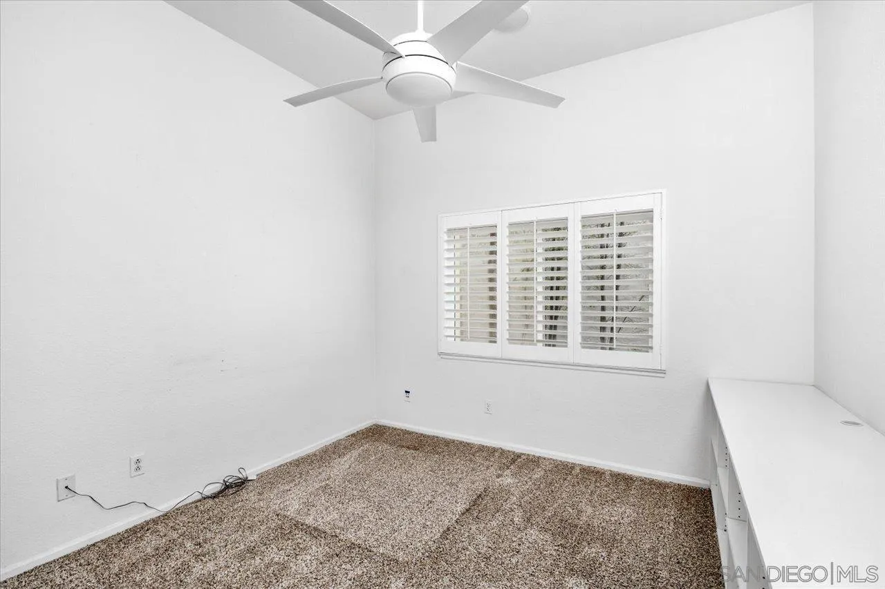 https://cdn.realtyfeed.com/cdn/127/260015389/cb647e1ee769ce47da152cd0274183a6.webp