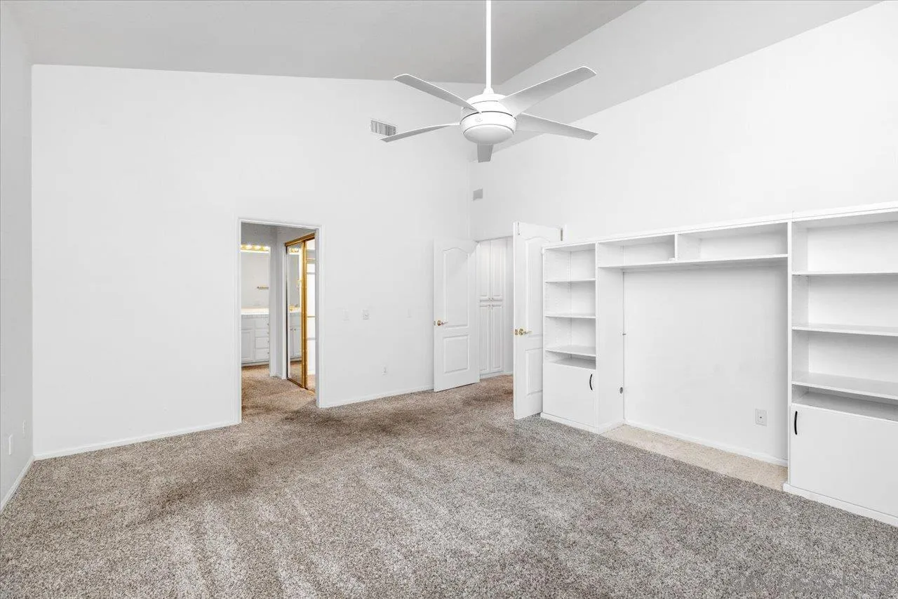 https://cdn.realtyfeed.com/cdn/127/260015389/d8e645bab2d60a6b2e7ce2ebab6d1133.webp