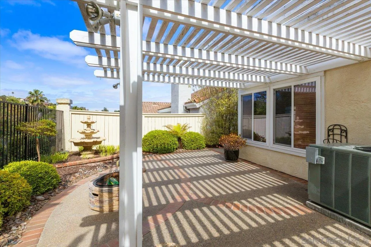 https://cdn.realtyfeed.com/cdn/127/260015389/e78ffcb06ea80e4c56adbf4616237083.webp
