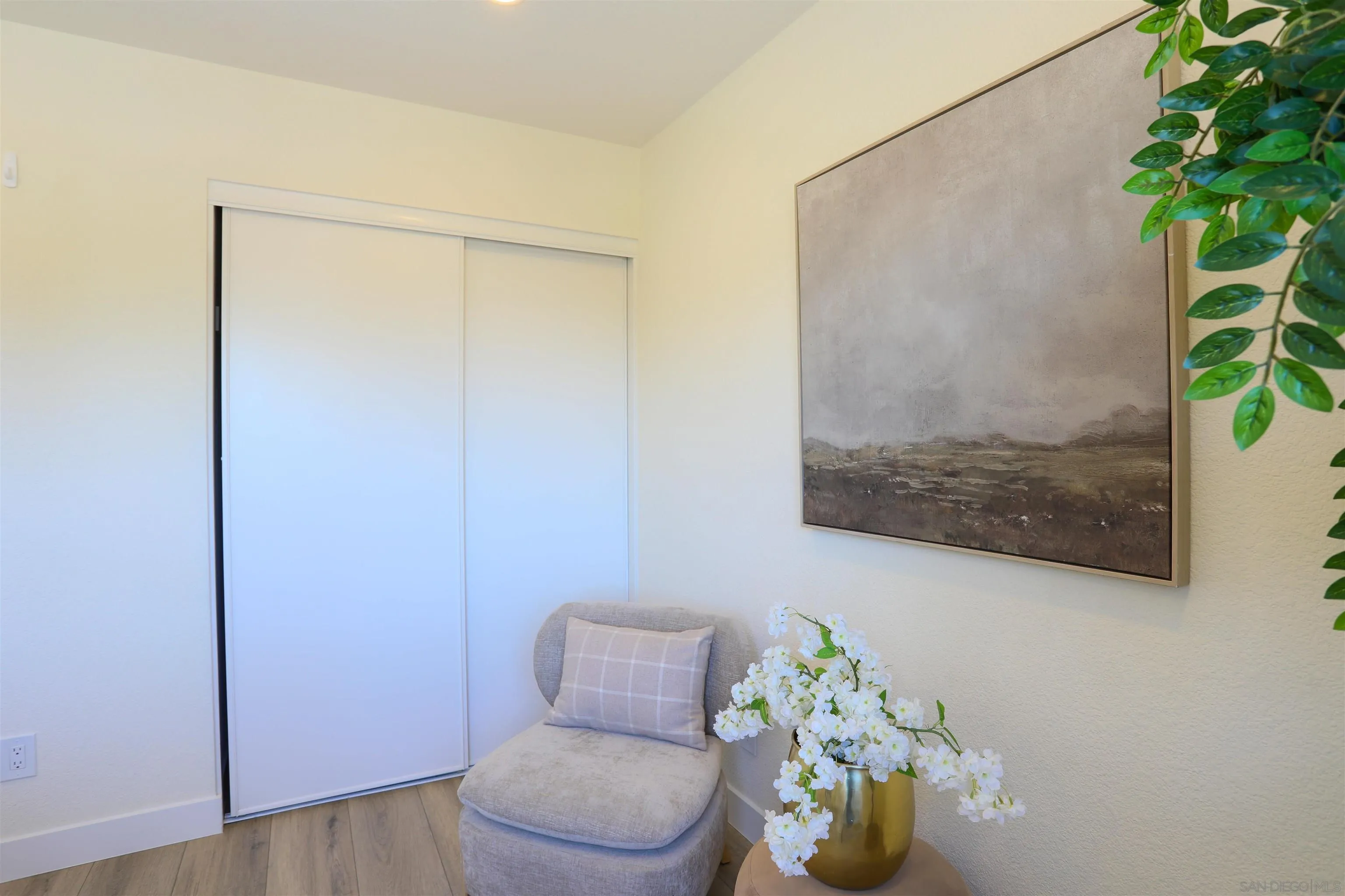 https://cdn.realtyfeed.com/cdn/127/260015396/8ceaa17878ebb9a94d52787e1239c0f9.webp
