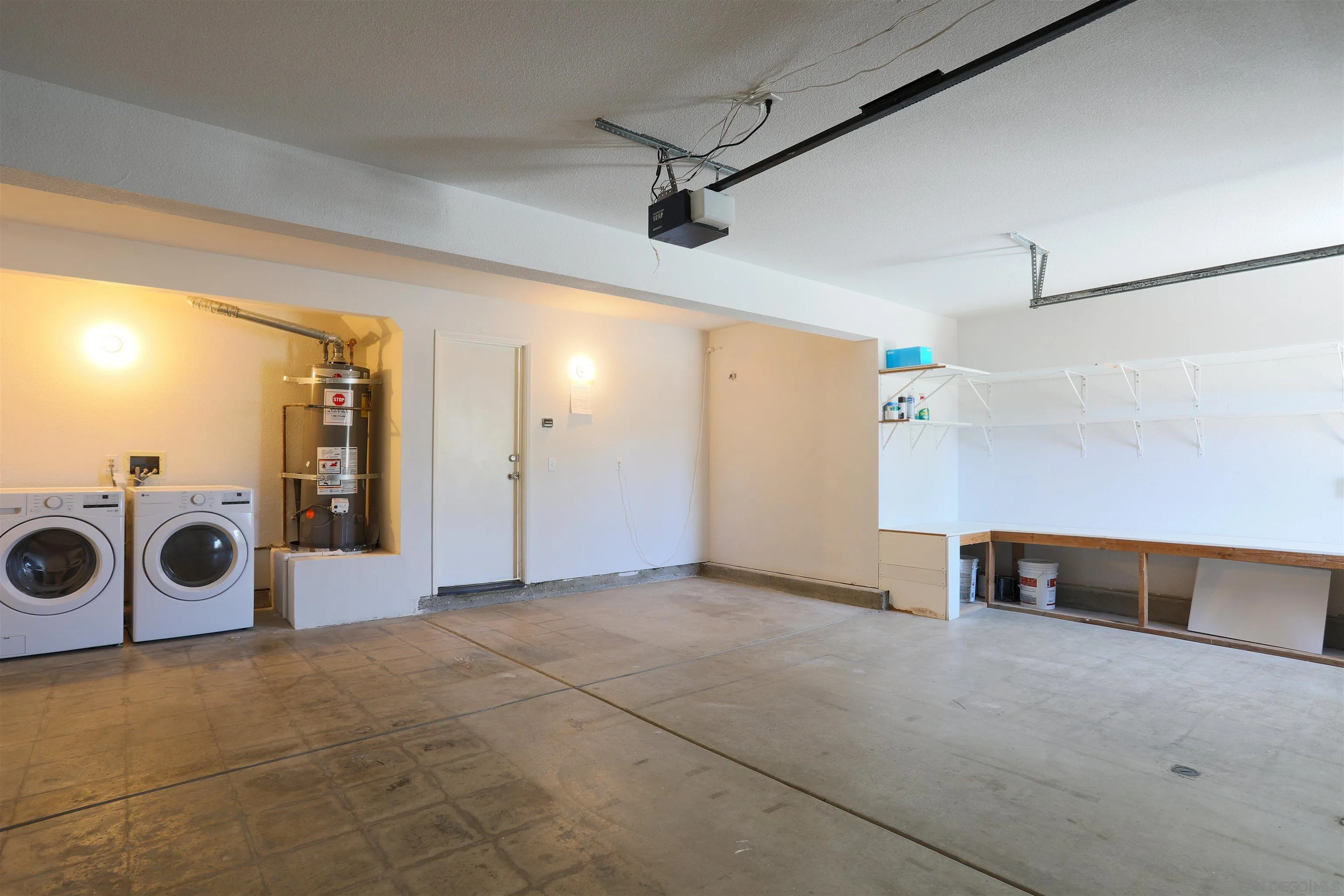 https://cdn.realtyfeed.com/cdn/127/260015396/da7cc96d425cd1661308923eb7be3427.webp