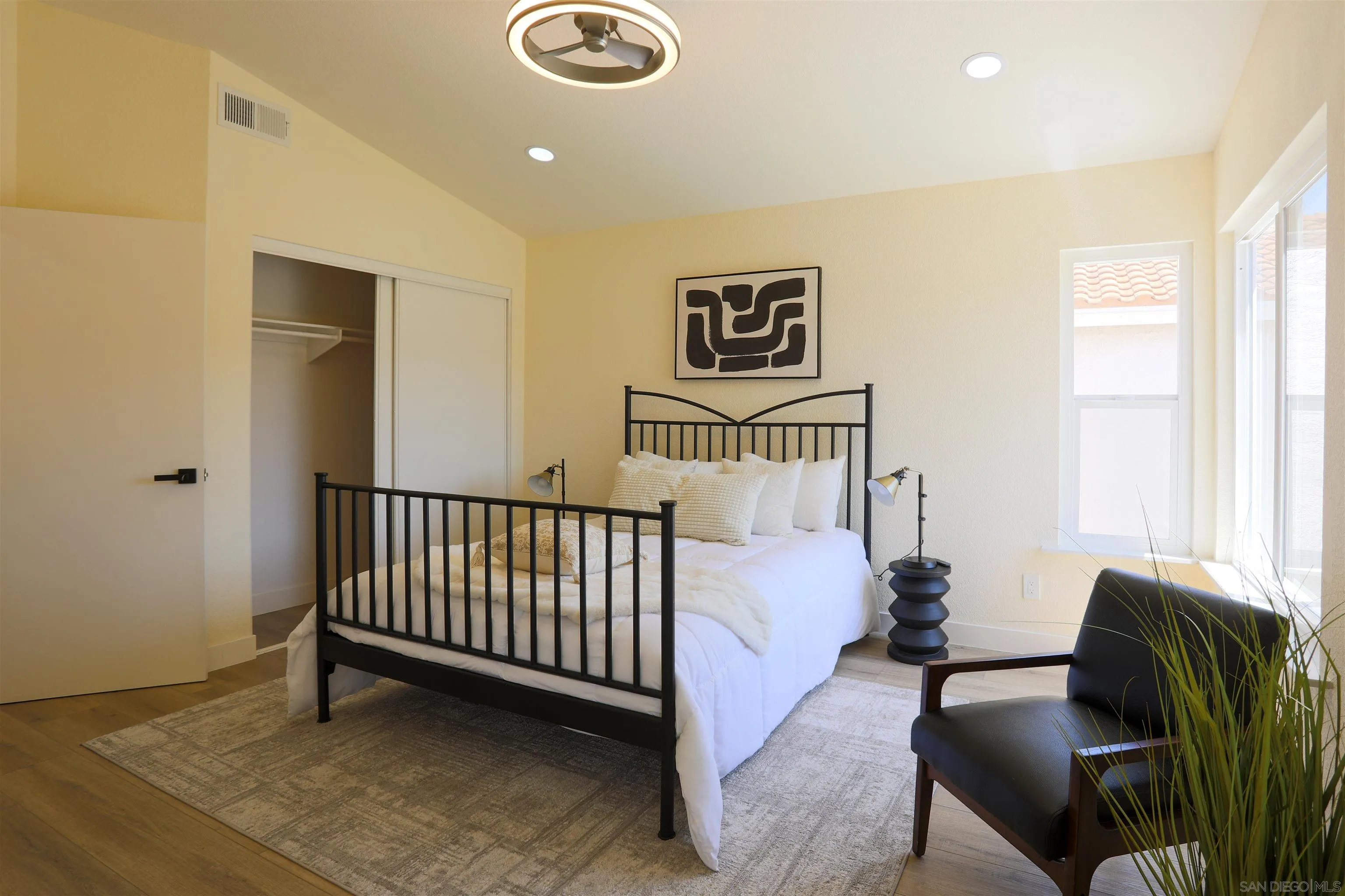 https://cdn.realtyfeed.com/cdn/127/260015396/f58a736d57f79cf1bdaac69ffdcf4008.webp