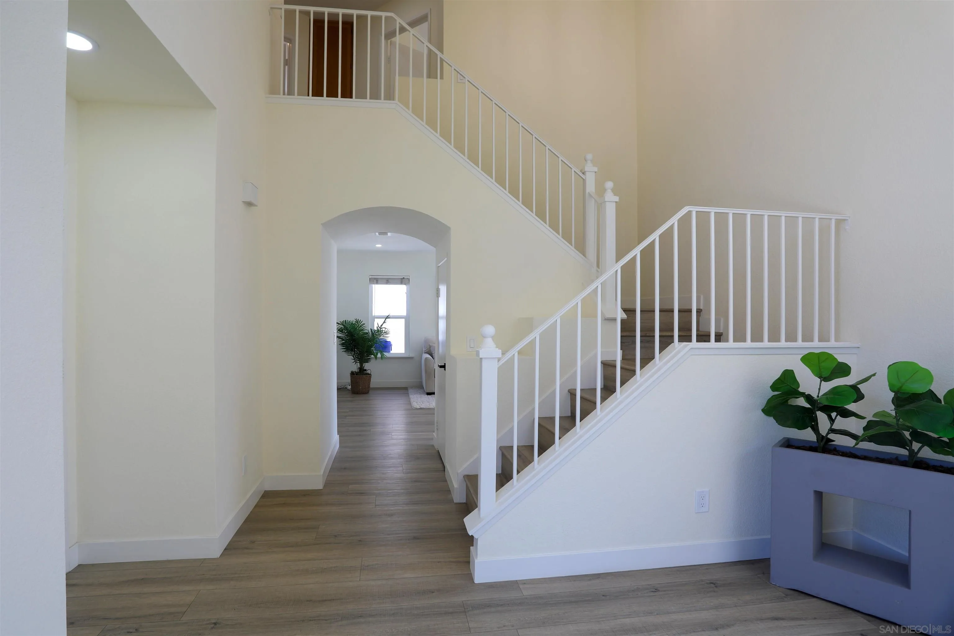 https://cdn.realtyfeed.com/cdn/127/260015396/f6256003c2d6f58d6eedfb944daba3d9.webp
