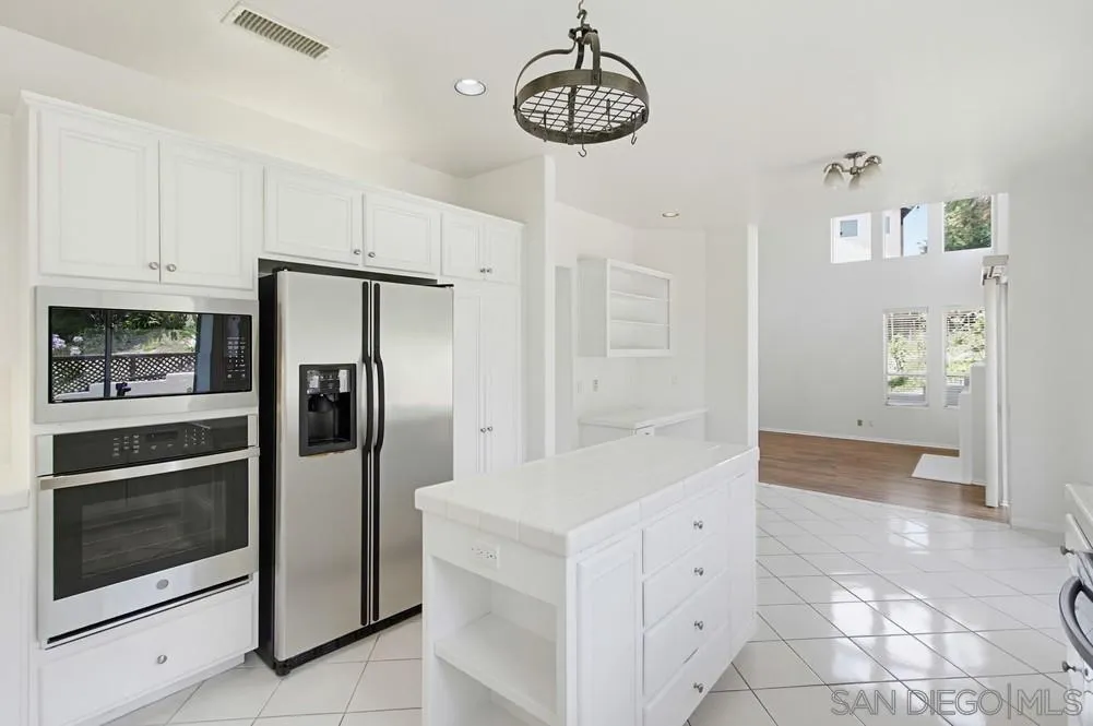 https://cdn.realtyfeed.com/cdn/127/260015400/008e35c15caffc60e572cfe7e1a25ed4.webp
