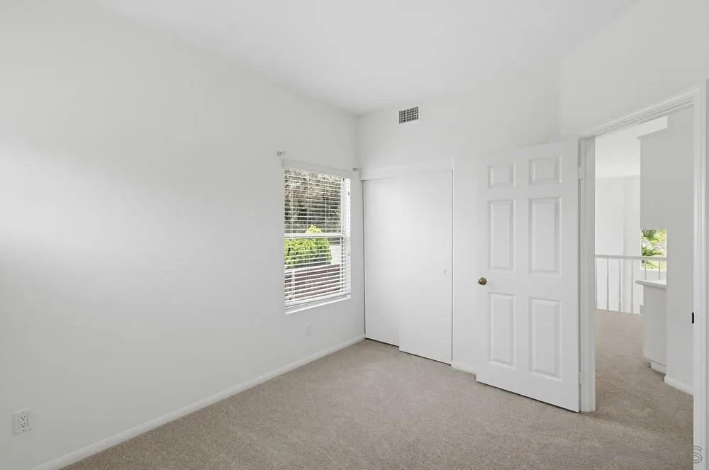 https://cdn.realtyfeed.com/cdn/127/260015400/1df8da7397f0ffe1ff2f26ffee1c20e1.webp