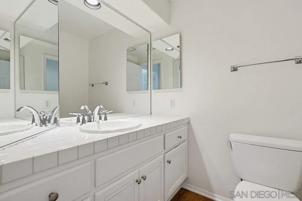 https://cdn.realtyfeed.com/cdn/127/260015400/b0a170e7430f3e456429077101d2046d.webp