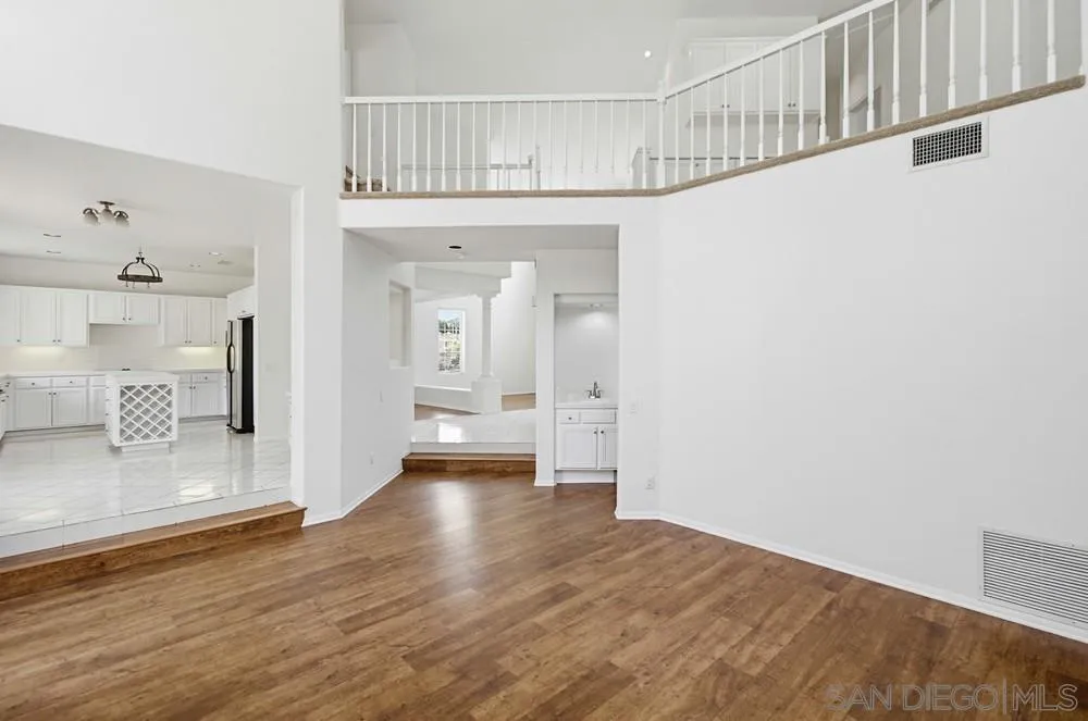 https://cdn.realtyfeed.com/cdn/127/260015400/b43db2acdbf4d35c8a58685a482f2e4a.webp