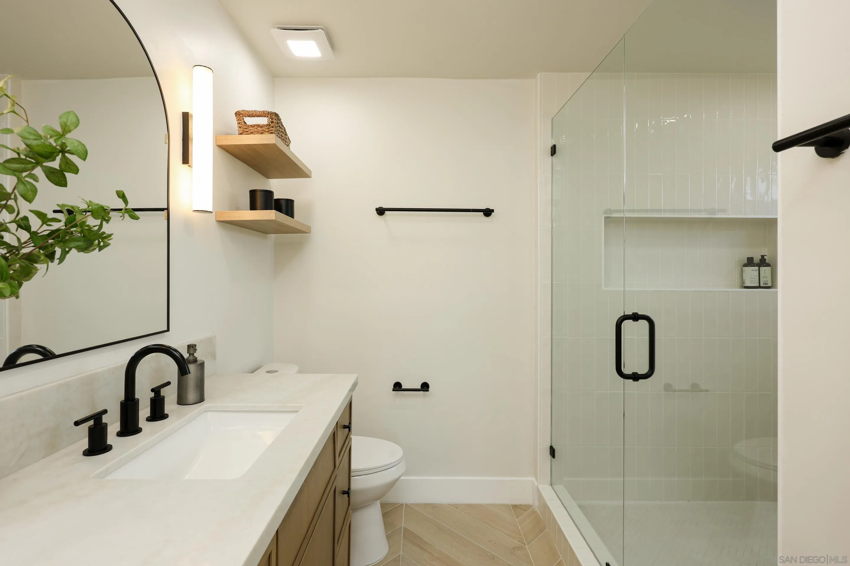 https://cdn.realtyfeed.com/cdn/127/260015402/b845ab876928dec5ffc8552b68d5850d.webp