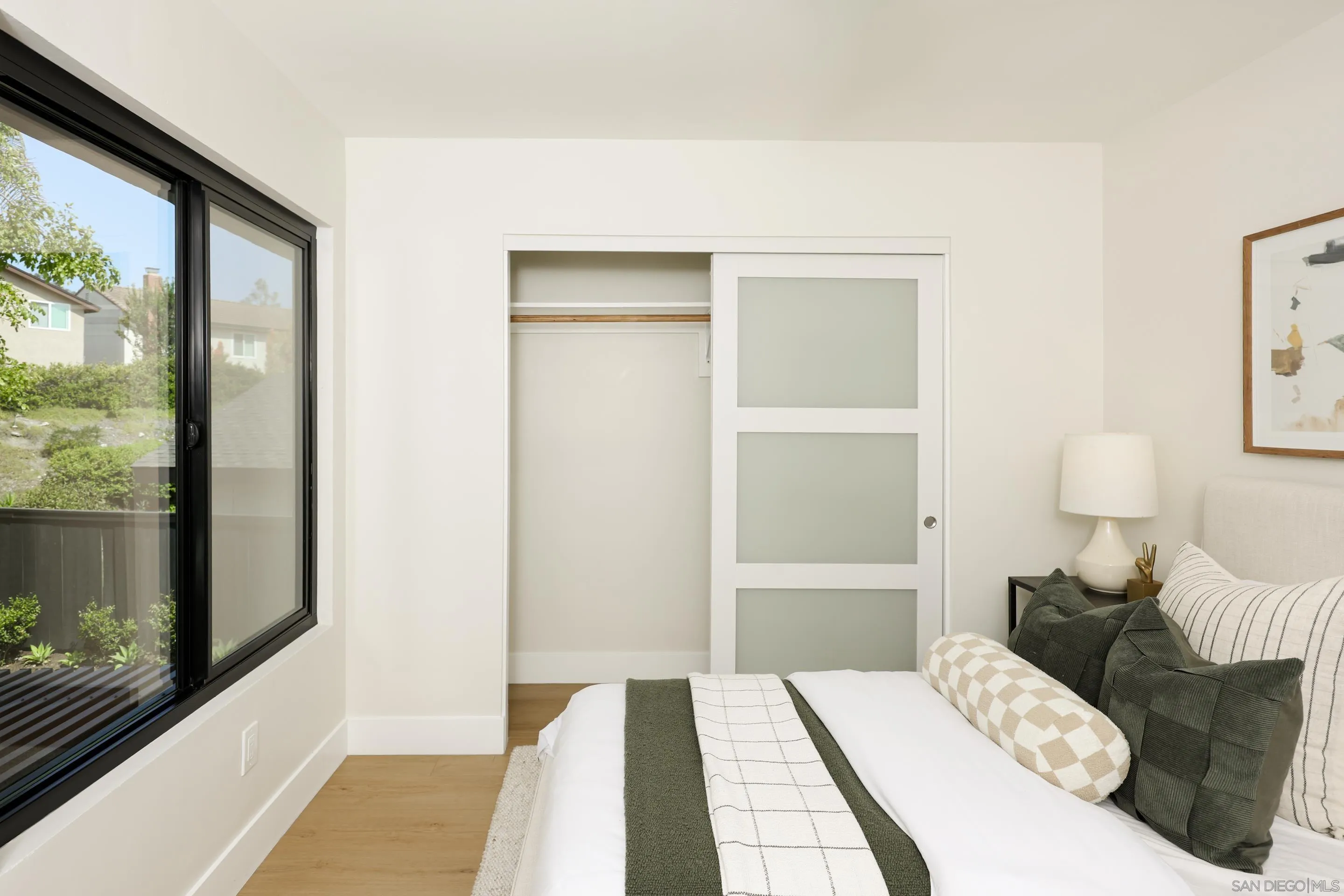 https://cdn.realtyfeed.com/cdn/127/260015402/e4a1eb41ec8d294c7e1b148d19d31a1d.webp
