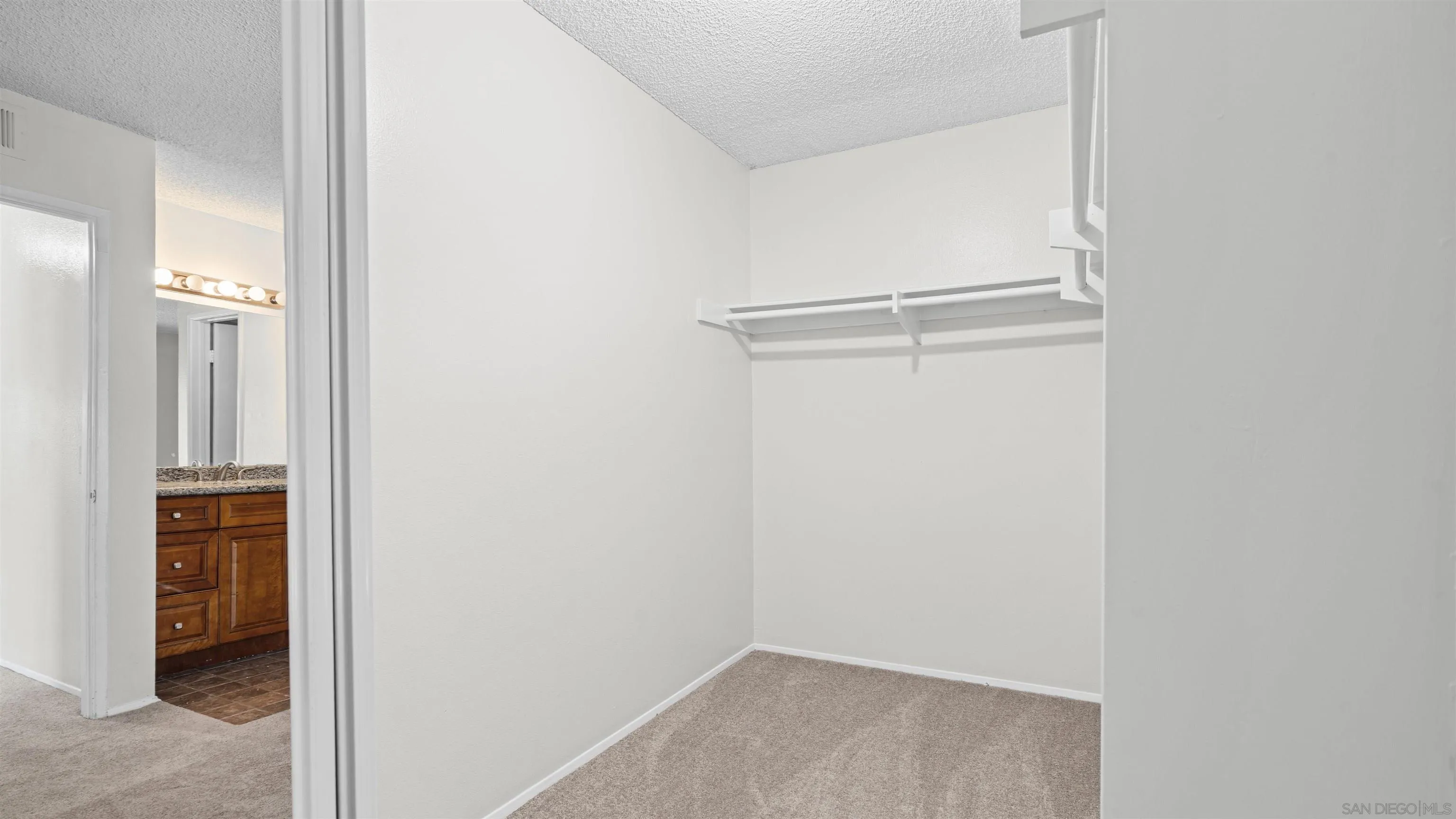 Photo #34: 260015412 Listing: Photo #34