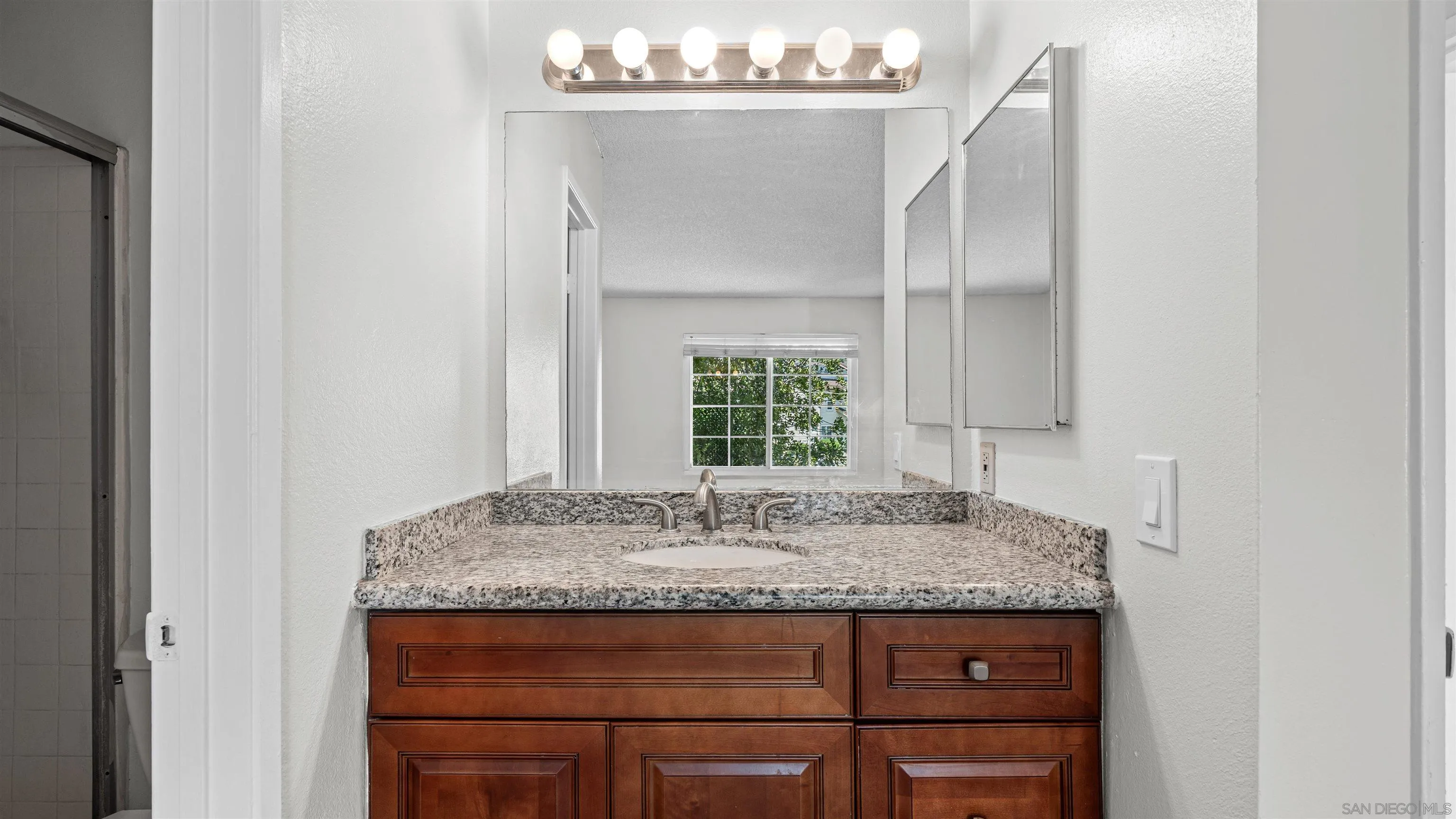 Photo #21: 260015412 Listing: Photo #21