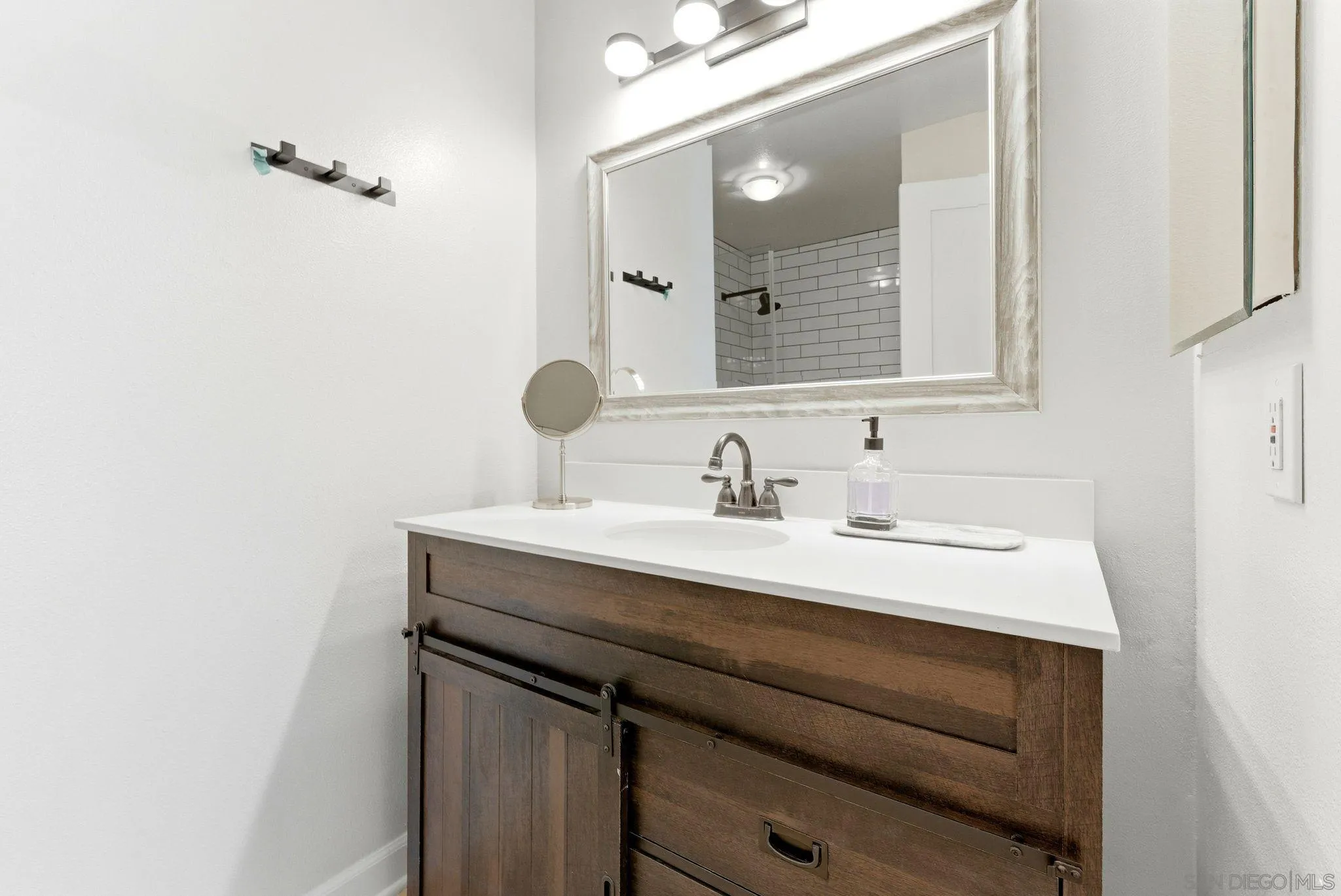 Photo #26: 260015415 Listing: Photo #26