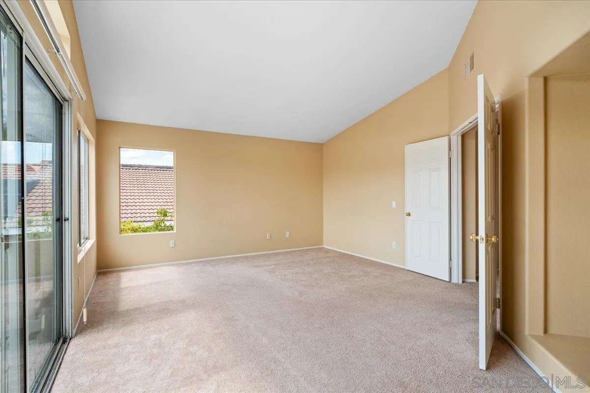 https://cdn.realtyfeed.com/cdn/127/260015421/25b3e01a8781d0ad562cfcd76f8658fd.webp