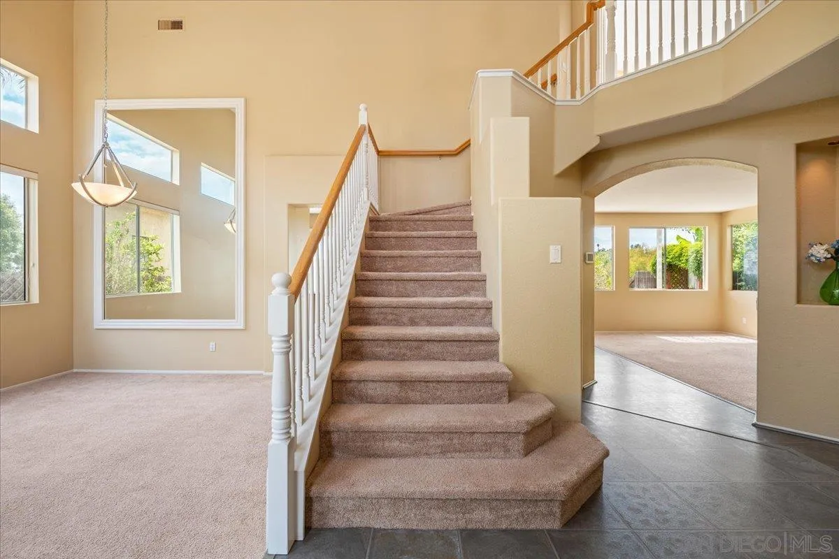 546 Calle Capistrano, San Marcos, CA 92069 - Photo 4 of 47, San Marcos, CA