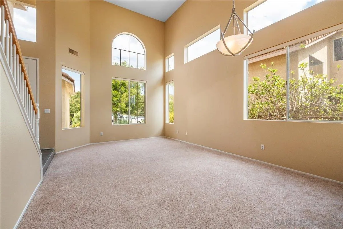 https://cdn.realtyfeed.com/cdn/127/260015421/e44bc0fcab3826cba0ca7a39d9865ea5.webp