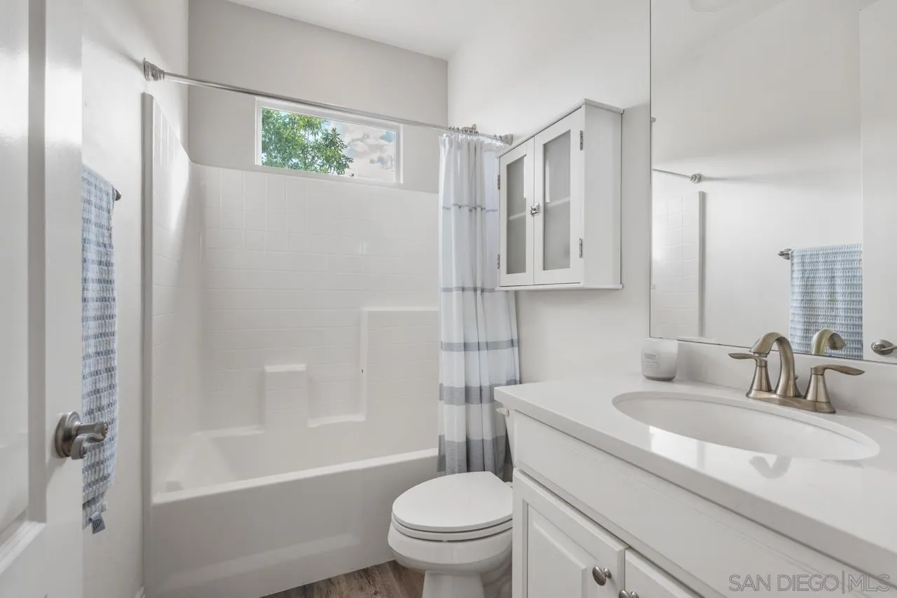 https://cdn.realtyfeed.com/cdn/127/260015422/00a61e3abea409b1b7d1b3b90ea9b681.webp
