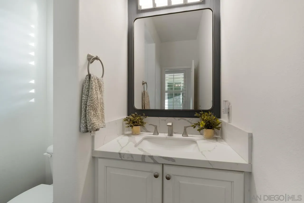 https://cdn.realtyfeed.com/cdn/127/260015422/537365d78a0d45af0fc7bbc198d0e7ff.webp
