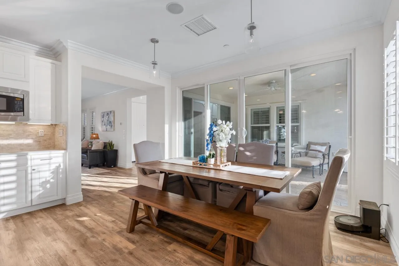 https://cdn.realtyfeed.com/cdn/127/260015422/566e95d15c59fdc5cf9d5afb40293ae0.webp