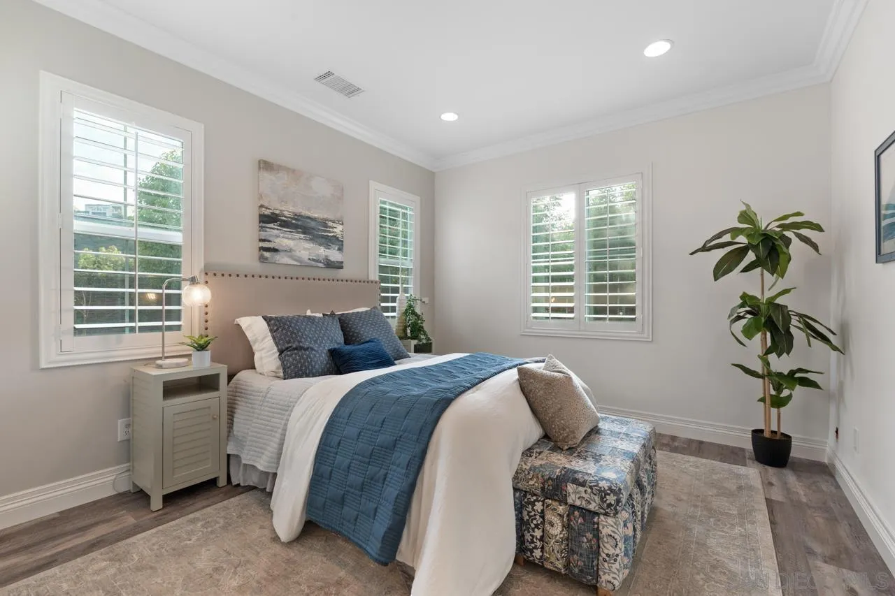https://cdn.realtyfeed.com/cdn/127/260015422/5b7d2ca4f21a94e8761e752d7f0adfa7.webp