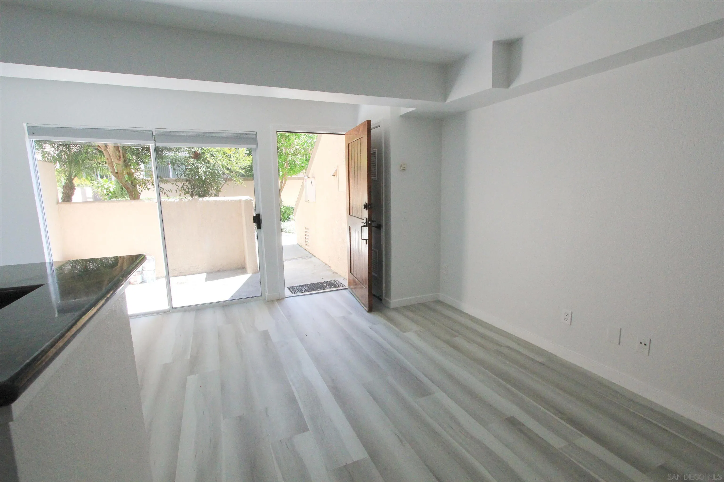 Photo #7: 260015425 Listing: Photo #7