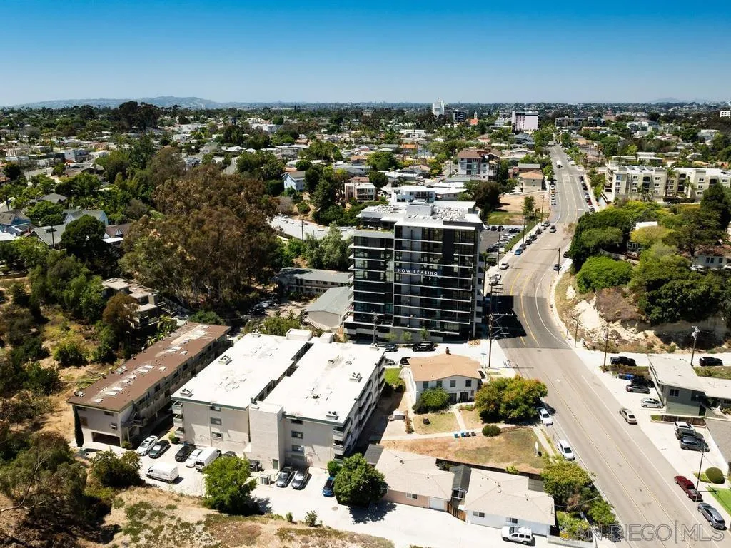 https://cdn.realtyfeed.com/cdn/127/260015426/8e094e6d0b310b83117d85458b1b96a1.webp