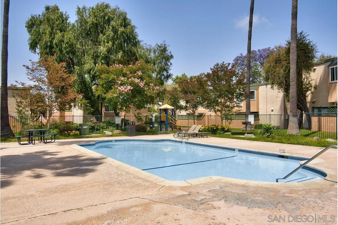 Photo #28: 260015428 Listing: Photo #28