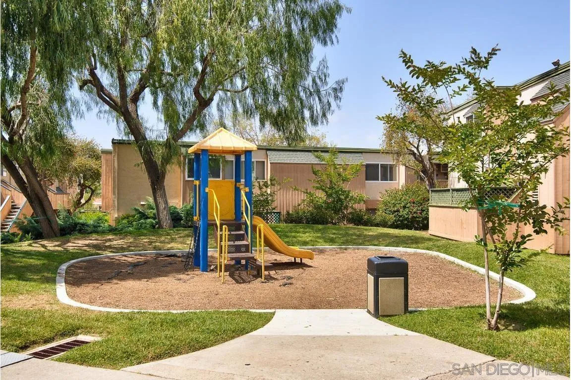 https://cdn.realtyfeed.com/cdn/127/260015428/ae0c9f4e38a366502062936fa1a80372.webp