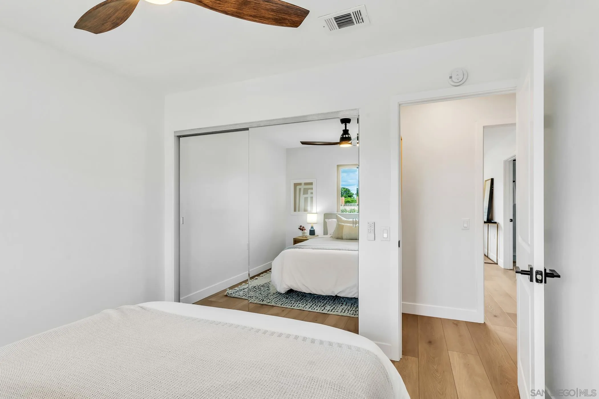 https://cdn.realtyfeed.com/cdn/127/260015430/046c88e6f706407b2c516dde3a54aa8b.webp